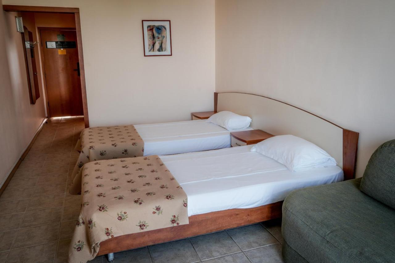 Hotel Malibu 阿尔贝纳 外观 照片