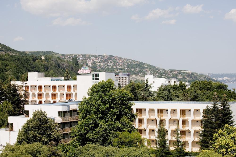 Hotel Malibu 阿尔贝纳 外观 照片