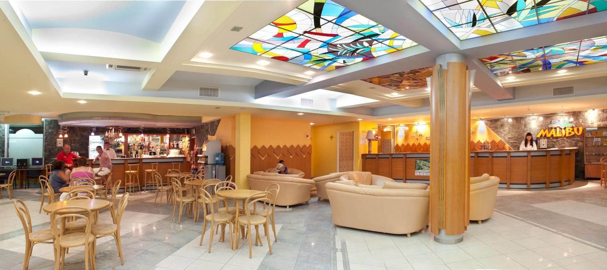 Hotel Malibu 阿尔贝纳 外观 照片